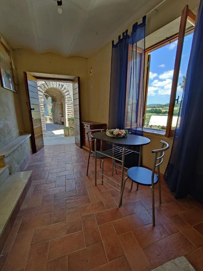 Appartement La Casa In Piazza à Toffia Extérieur photo