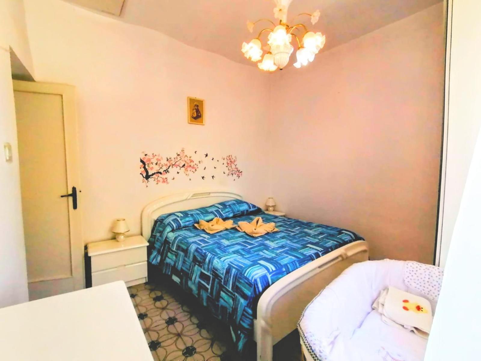 Appartement La Casa In Piazza à Toffia Extérieur photo