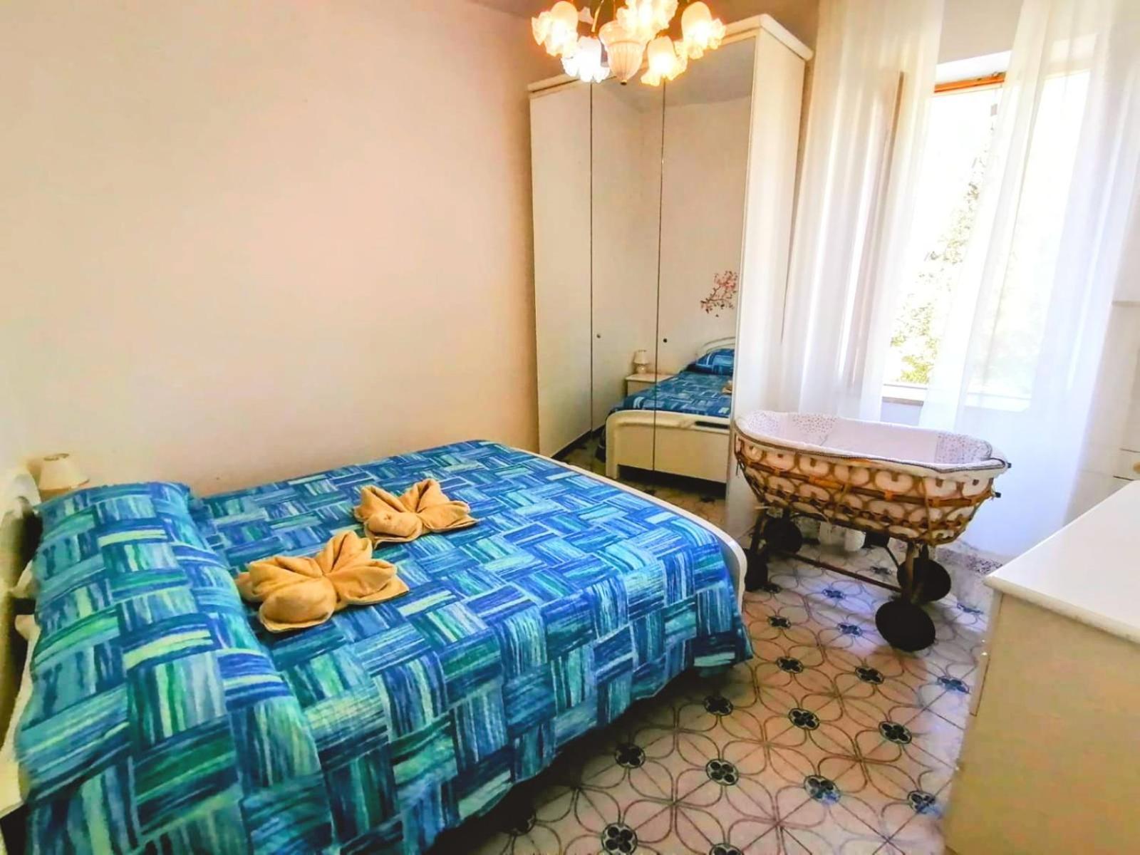 Appartement La Casa In Piazza à Toffia Extérieur photo